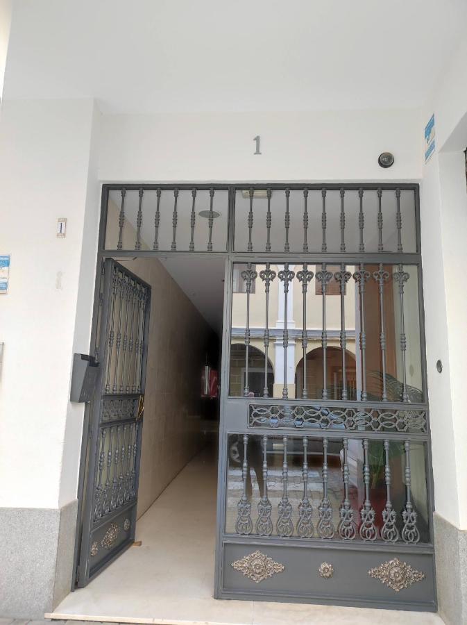Atico De 1 Dormitorio En Pleno Centro Con Parking Аямонте Экстерьер фото